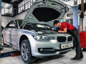 Послегарантийный сервис BMW в Москве