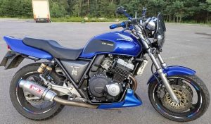 Honda CB400SF: Эволюция инженерной мысли в классе 400 см?